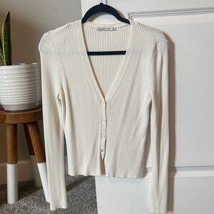 Abercrombie V button cardigan